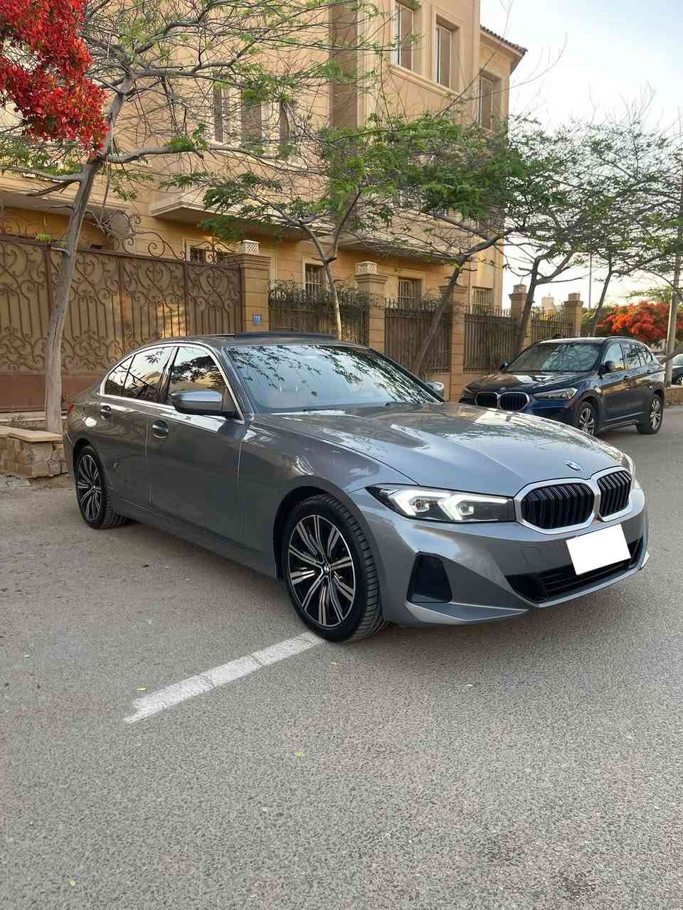 Bmw 320i 2026
19,000km

• Electric Seats 
• ⁠Memory Seats 
• ⁠Sunroof 
• ⁠LED HEADLIGHTS 
• ⁠Ambient lighting 
• ⁠Apple Car play & Android auto
متاح تقسيط باقل فايدة واطول فترة سداد 
call-01006778874


**إذا كنت صاحب هذا الإعلان وتريد حذفه لأي سبب، رجاءا أرسل رسالة إلى الدعم الفني**