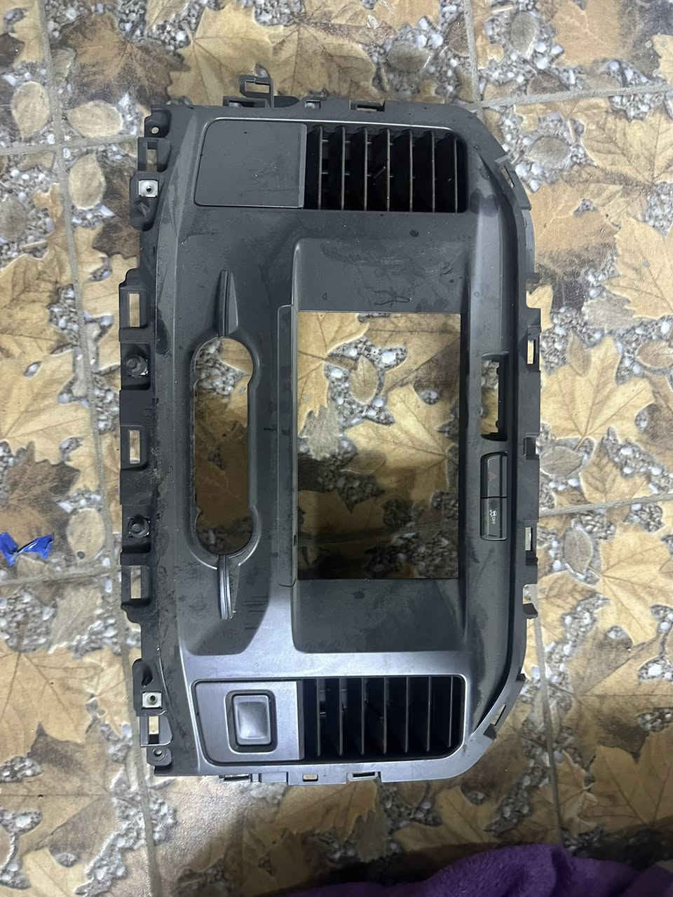 غراض f 150
شباك رابتر ابو لد ب 75 الف موديل 2017 
شباك اصلي ابيض ب 60 الف موديل 2017 
ايطار مسجل شاشه صغيره  موديل 2017 25 الف 
ايطار مسجل شاشه جبيره موديل 2023


**إذا كنت صاحب هذا الإعلان وتريد حذفه لأي سبب، رجاءا أرسل رسالة إلى الدعم الفني**