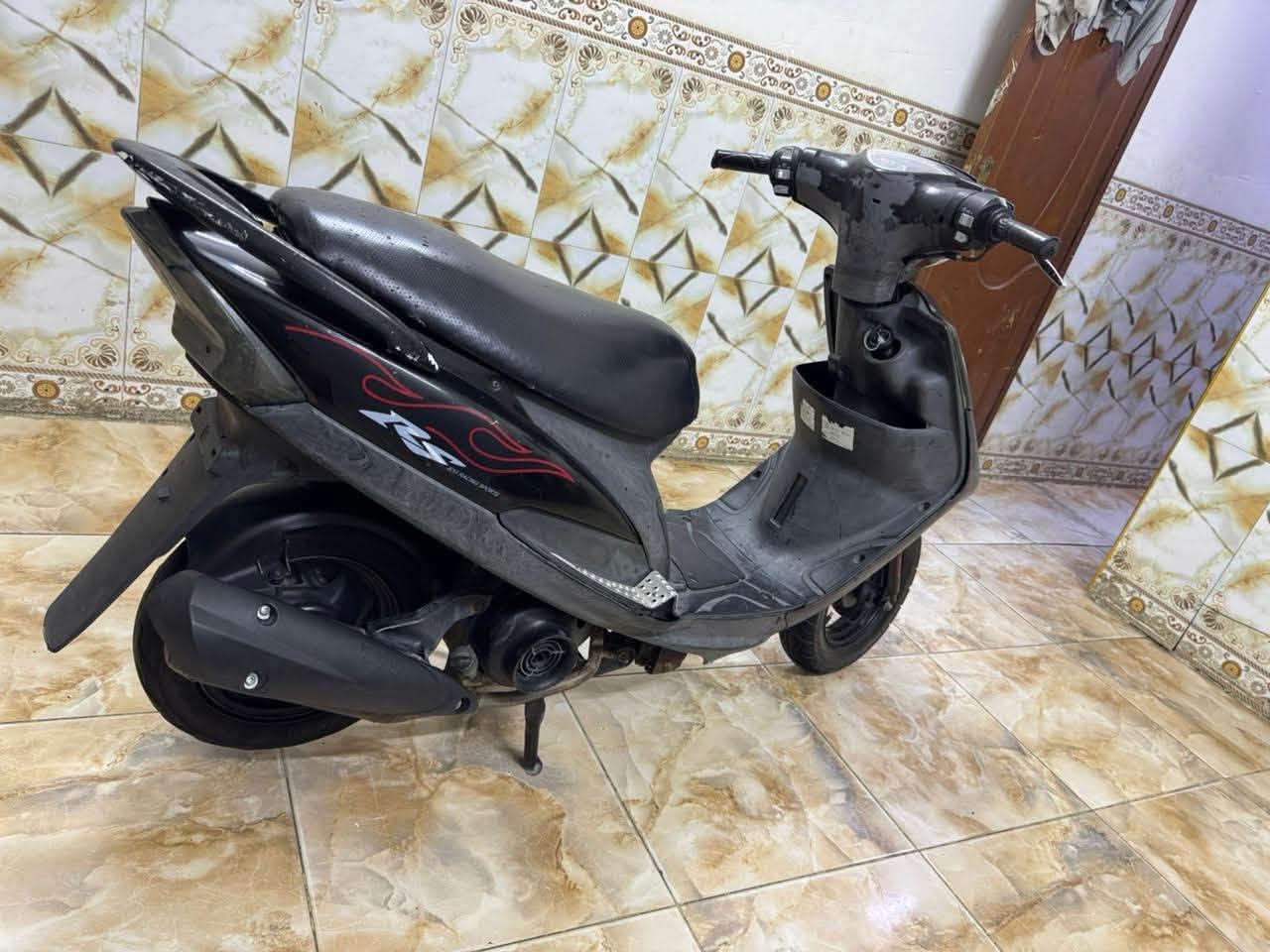 سلام عليكم ماكس بلاديه كفاله عامه كلها بلادي فقط سلف تدكه يشتغل دراجه فول ملوحه تايرات جدد خير من الله مكاني بغداد الدوره ابو دشير سعره 650  رقمي ***********
