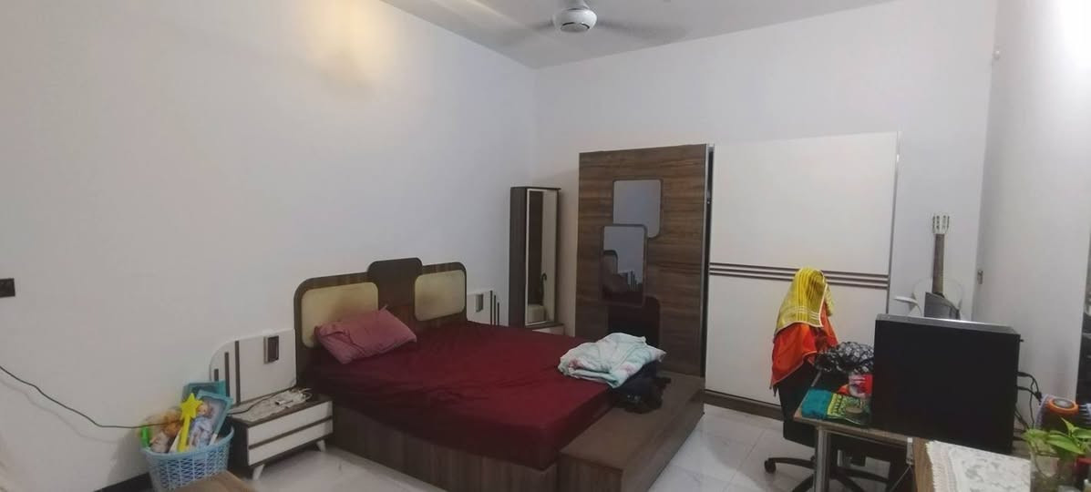 دار للبيع
طابو زراعي سند ٢٥
------------------
في الحلة الشارع الخدمي لحي الزهراء
او نادر الاولى من جهة الزراعي بنهاية فرع مول بغداد
يبعد عن حي الزيتون الجديد ٣٠٠ متر
------------------
البيت طابقين
١٢٠ متر واجهة ١٠ ونزال ١٢
------------------
الطابق الارضي يحتوي على
غرفة نوم + مطبخ + استقبال + مجمع صحيات +كليدور + طارمة + صحيات خارجية
------------------
الطابق الثاني غرفة نوم مجمع صحيات كليدور وسطح ناصي وسطح عالي
------------------
البيت بناء ٢٠٢٢
البيت جديد جدا ونضيف 100%
للاستفسار اكثر
***********
 واتساب او اتصال او خاص حلة, بابل
