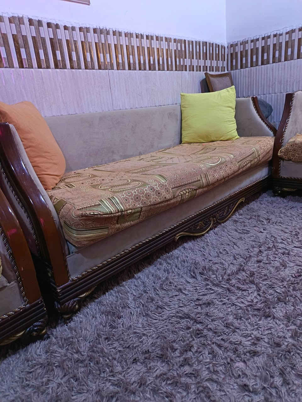 تخم تسكام 10 مقاعد استعمال قليل دوشمه داخليه متحركه السعر 250
العنوان الشاوي نزلة العيد
***********
