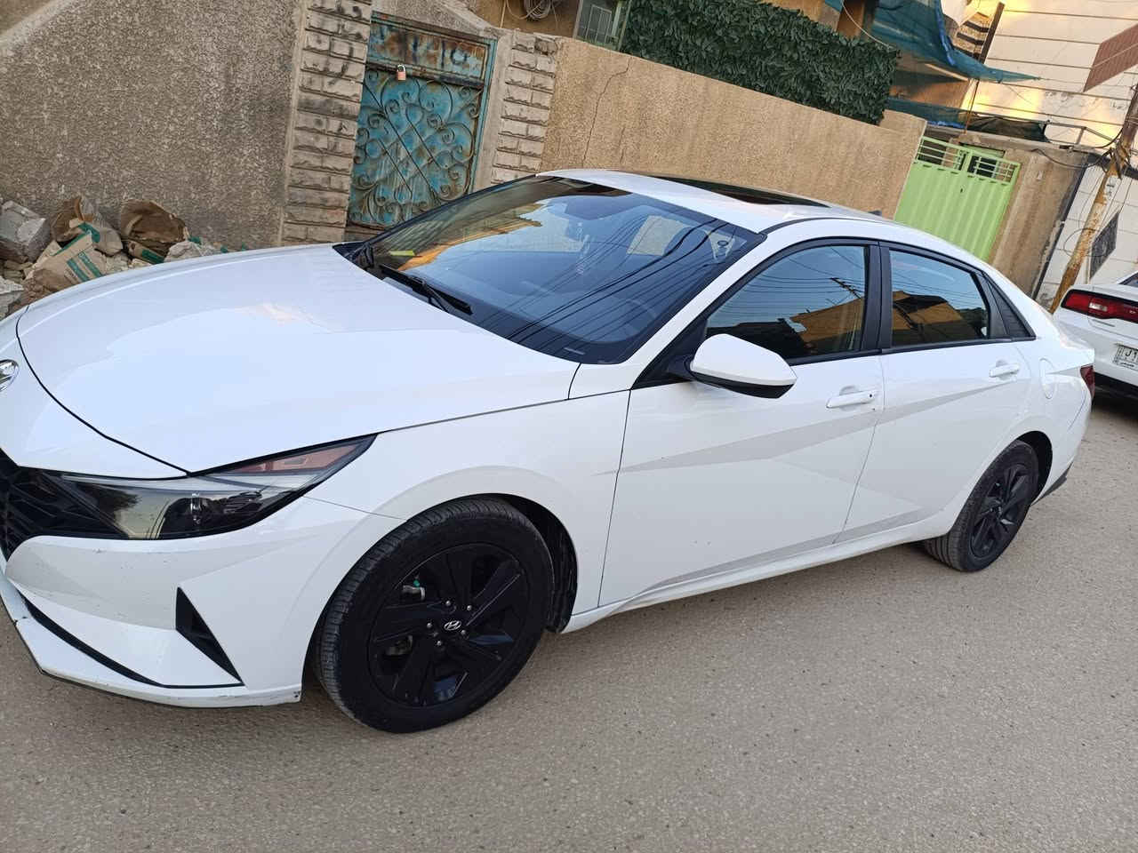 سلام عليكم النترا موديل 23 بغداد فول مواصفات وارد كندي تشغيل عن بعد تحكم سرعه توقف ذاتي وبيها هواي مواصفات حادثه باب خلف سايق مبدل وشويه من داير مصلح مكاني الدوره سعر 155 وبيها مجال ***********
