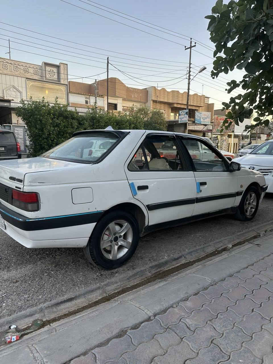 سلام عليكم 
بيجو 405للبيع مشروع وطني سنويه جديد +كير ومكينه كل شرط صدر امامي خلفي كل جديد +كوبون بنزين سعر+سنتر لوك سعر 24$  
تفاصيل *********** كركوك, العراق
