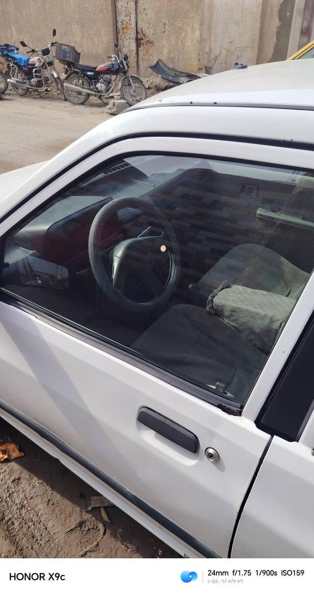 من رخصت الادمن المحترم ٢٠٠٩ للبيع السعر ٣٥ وبيه مجال للطيبين بابل المحاويل رقم الهاتف ***********
