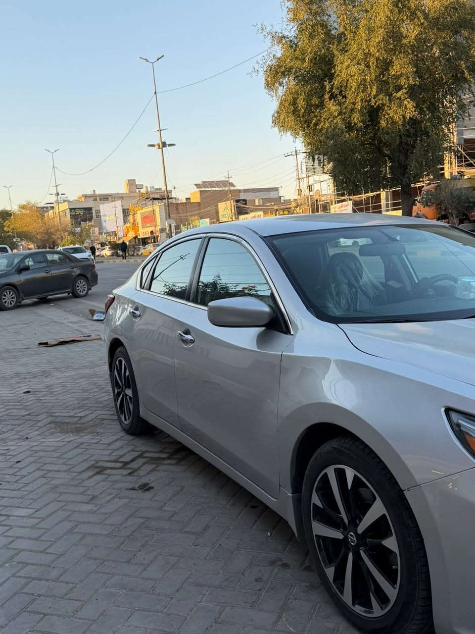 السلام عليكم من رخصة الادمن المحترم ❤️ 🌹 للبيع فقط نسان التما
موديل 2018 وارد امريكي 
بيها قطعتين  جاملغ وبنيد 
ايرباك ستيرن 
موصفات sv
محرك 2500دوش
سعر 118 وبيها مجال حك الجيه
مكاني بغداد 
الشراي يتفضل خاص ❤️


**إذا كنت صاحب هذا الإعلان وتريد حذفه لأي سبب، رجاءا أرسل رسالة إلى الدعم الفني**