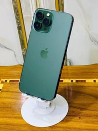 13 برو ماكس للبيع ذاكرة 256  بطارية (83)🔋 نظيف كلش  مبدل(شاشة 3 خيارات...