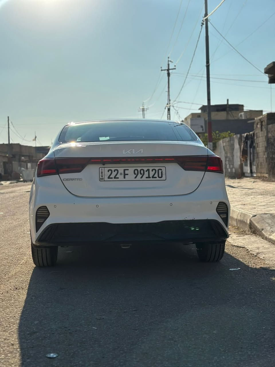 سلام عليكم 
للبيع سيراتو مديل 2024 
مكفولة كفالة عامة 
مكينة 2000
ماشة ٦٠ 
كشنات مخمل 
المكان السيارة واسط الصويرة 
للستفسار 
***********
