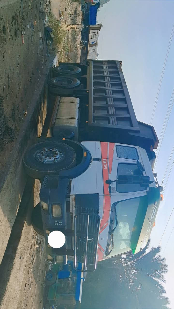 سلام عليكم سياره البي كرواتي للبيع موديل ٩١ مكينه ٨ سوبر كير ٥٥ رقم انبار للاستفسار ***********
