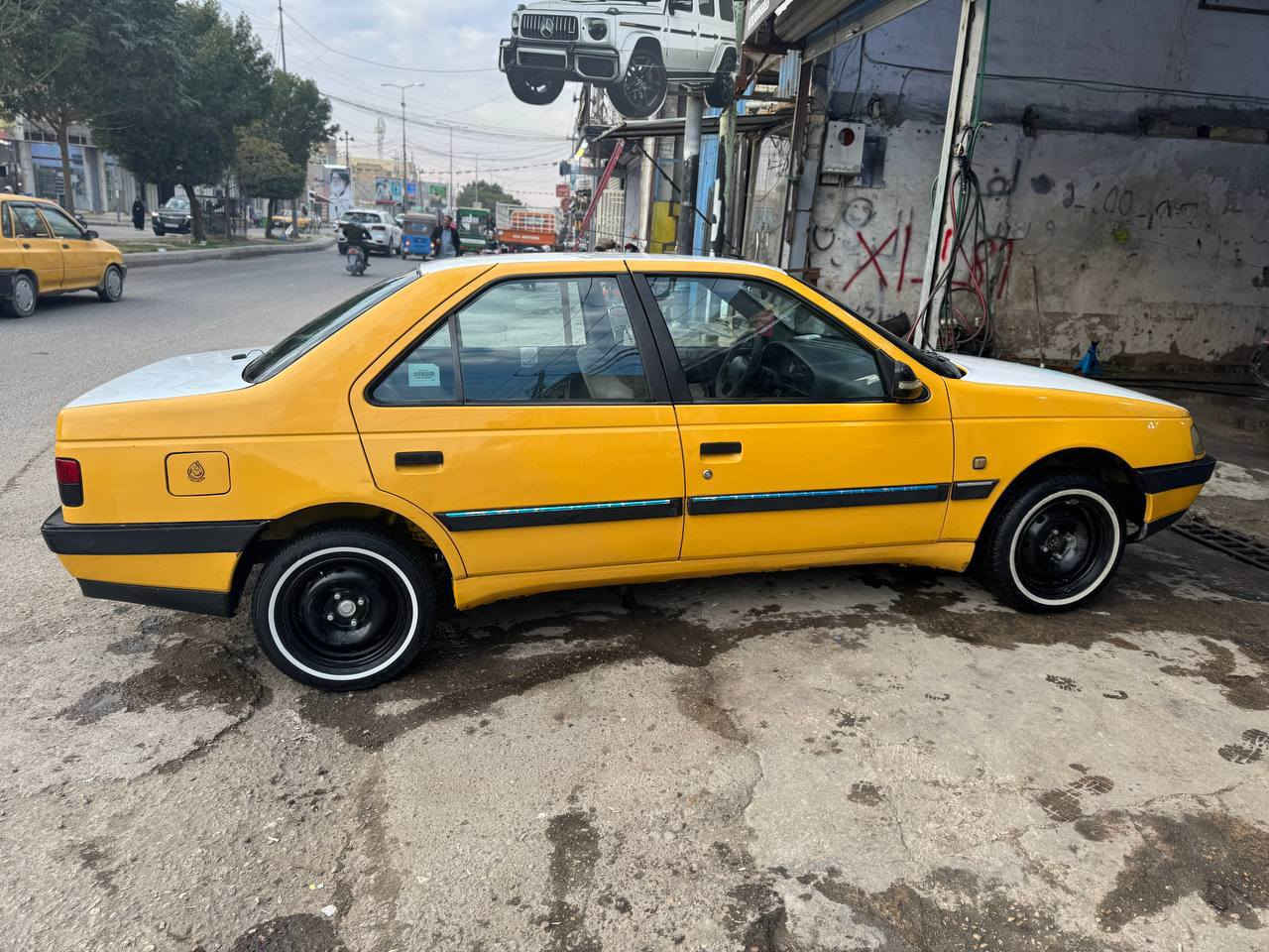 بيجو405 جاهزه حداديه تدفئه تبريد محرك  بيهه جاملغ خلف طخه بسيطه  السايق ب37 بيه مجال بسيط مكاني كربلاء السياره احله من الصور  ***********
