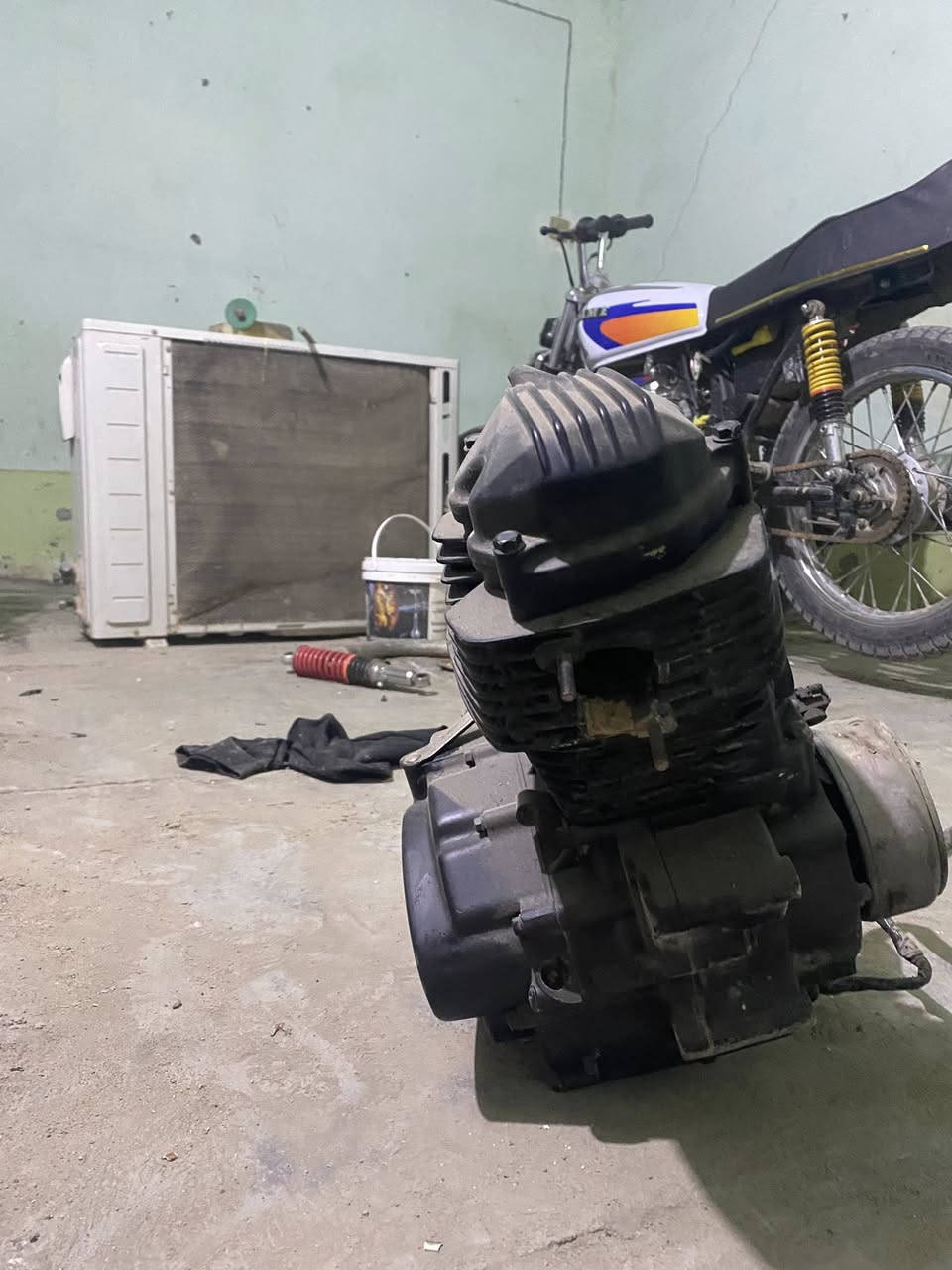 السلام عليكم مكينة برفاز ٢٠١٦ شفت هندر ساحك شغالة وناعمة شرط الفحص ب ٧٥ وبيهة مجال قليل رقم ***********
