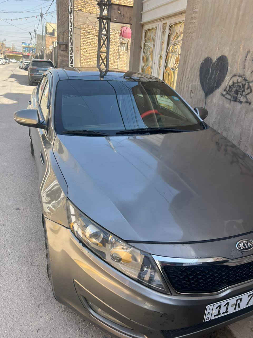 سلام عليكم 
كيا اوبتيما ٢٠١٢
 ويل رياضي ١٨ 
كشنات جلد 
موضفات VIB
بصمه 
بنرامه 
قطعتين تبريد 
بيها ضرر ٣ قطع تبديل و٢ صبغ 
سعر ٩٥ ورقه وبيها مجال بسيط 
العنوان النجف حي ميسان 
هاتف ***********
