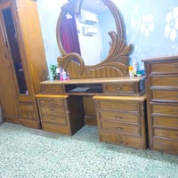 غرفة نوم متكونة من 8 قطع  السعر 850 وبيها مجال  07828375178