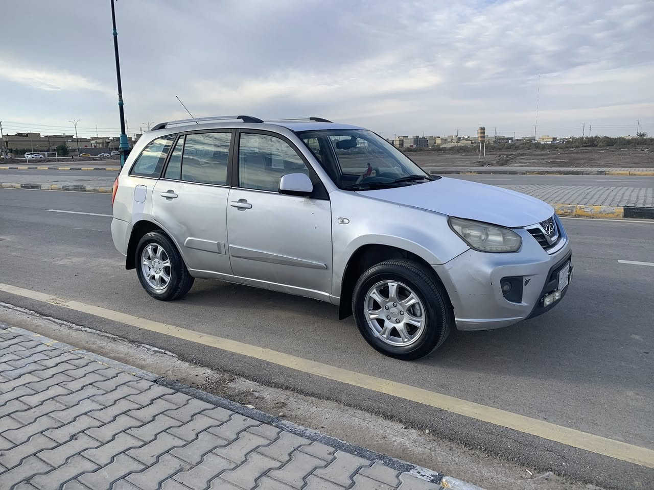 افضل الكلام الصلاة  على محمد وال محمد 
اللهم صل على محمد وال محمد 

شيري تيكو موديل ١٣ رقم بغداد باسمي ماشيه قليل  مكفولة ضربة وتبديل سعرهة 52 جاهزة السيارة سنويه لنهايه 27 تخم تاير جديد 
مكينه كير خير من الله 
مكاني كوت مركز المدينه 
***********
