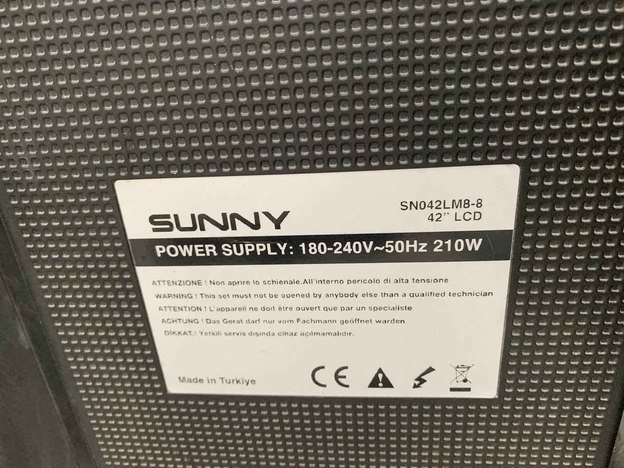 عندي تلفزيونات عدد اثنين
Lg حجم ٣٢ شغال و بشرط  سعر ٦٠ بي مجال قليل
Sunnyحجم ٤٢  شغال سعر ١٢٠ بي مجال 
***********
