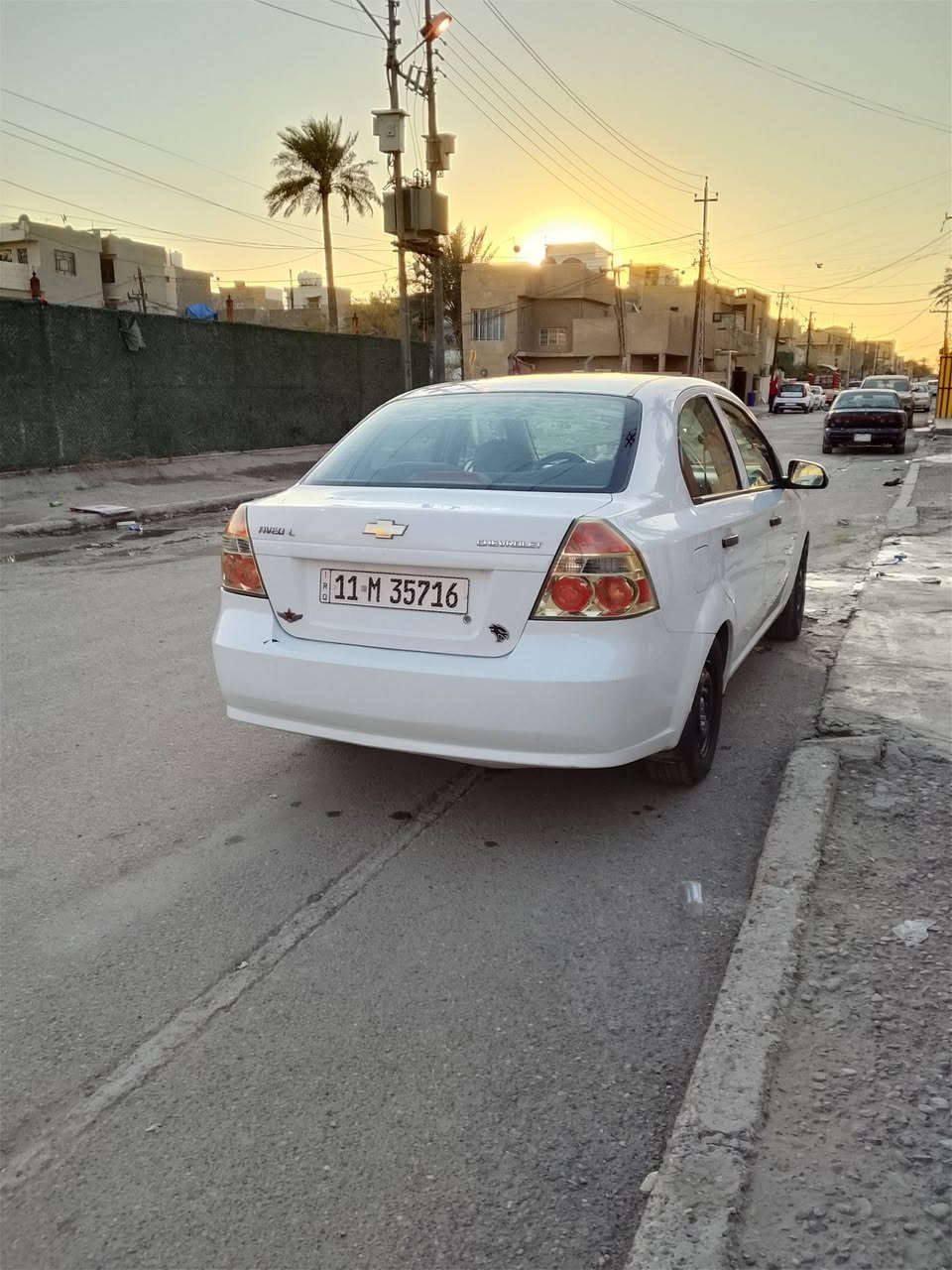 السلام عليكم افيو 2011للبيع بيه جاملغ امامي مبدل من الداخل كل شي مابيه وصبغ  مكاني بغداد الجديده السعر 68 ورقه وبيه مجال بسيط الاتصال على الرقم ***********
