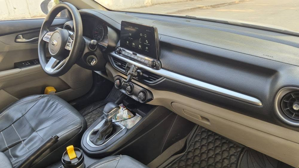 كيا سيراتو 2020 خليجي
رقم اربيل باسم شركة في النجف
ماشية 70 قابل للزيادة
لون سلفر
محرك 1600 دوش 
تحكم ستيرن جهتين
مثبت سرعة
شاشة اصلية مال فورتي ابل كار بلي واندرويد اتو
حساس اطارات 
مانع انزلاق
كير (سبورت + نورمل)
حساس خلفي
كاميرا خلفية دوارة
مقاعد و ارضية و الصندوق جلد
كير ومحرك وحدادية بلادية على وضع الشركة 
ادامة كاملة لمنظومة الاحتراق
مبدل دسكات وبنزات وفيت بم وفريز تبريد فقط
استخدام شخص واحد
دهن المحرك موتل
السونار مرفق مع الصور
وين مايعجبك تفحص
السيارة نظيفة  ومتحتاج اي شي
سعرها ١٤٨ 
مكاني في النجف
*********** 

سبب البيع اريد اخذ سيارة عالية
