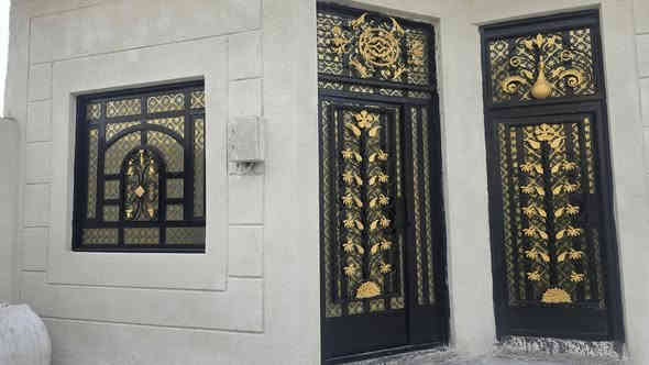 دارسكن طابو مالك زراعي عراقي وكاله مكاتبه ونسخه من الطابو المساحة 160متر العنوان بصره أبي حياتي العسكري شارع ابو دله يتكون بيت من غرفتين ودواني وصاله ومطبخ كراج حديقه صحيات داخل وخارج بيت بي ملحضات شي بصيط السعر 77مليون الاستفسار اتصل ***********
