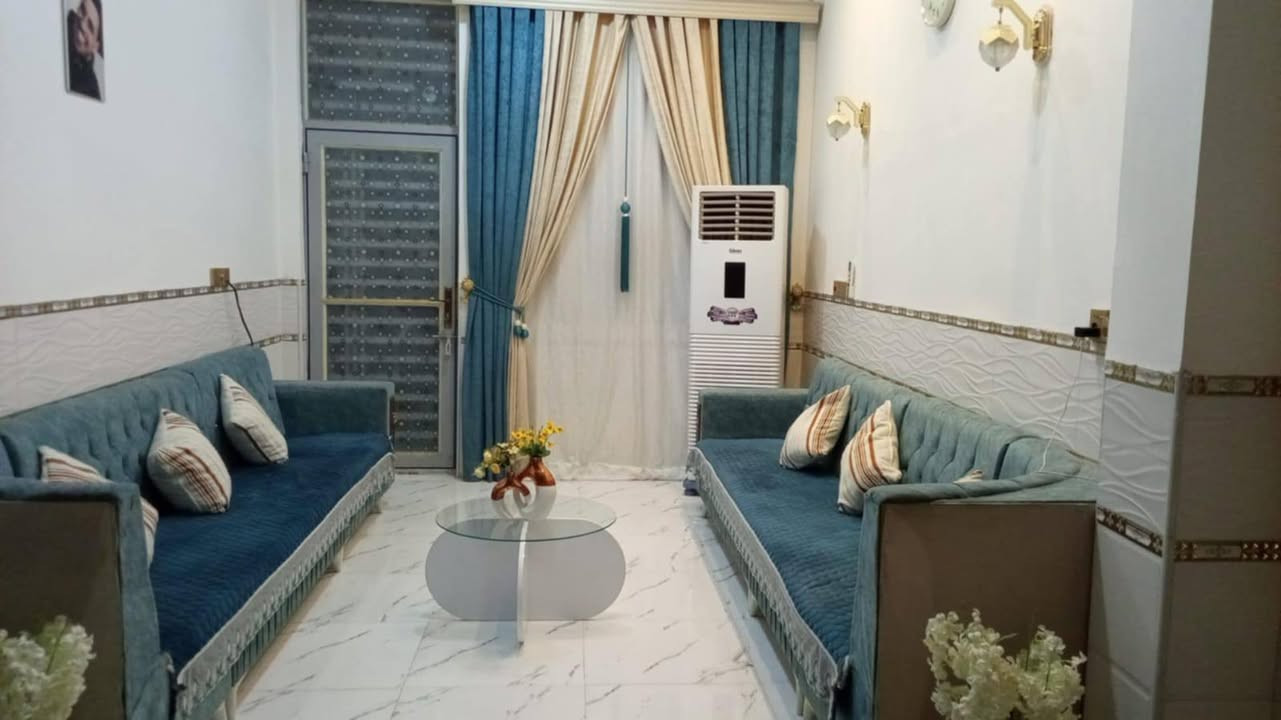 سلام عليكم متاح تخم البيع نضيف 100من100اليريده بي خير وتتدلل سعره 350 وبي مجال التواصل على الرقم ***********
