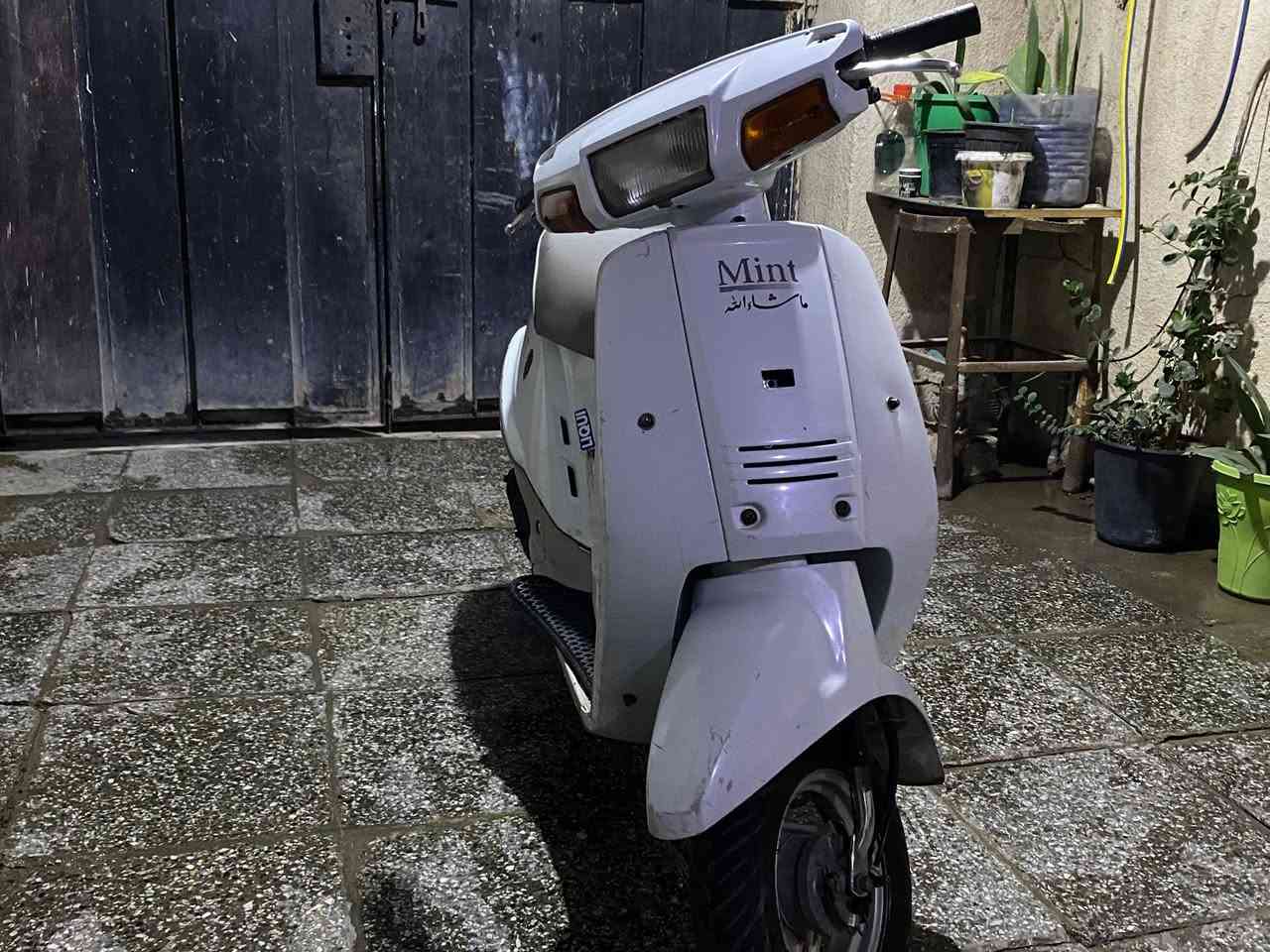 السلام عليكم منت دراجه نضيفه اي نقص مابيه هندر سلف شغاله كهربائيات شغاله رايده 375رقم بي واتساب ***********
