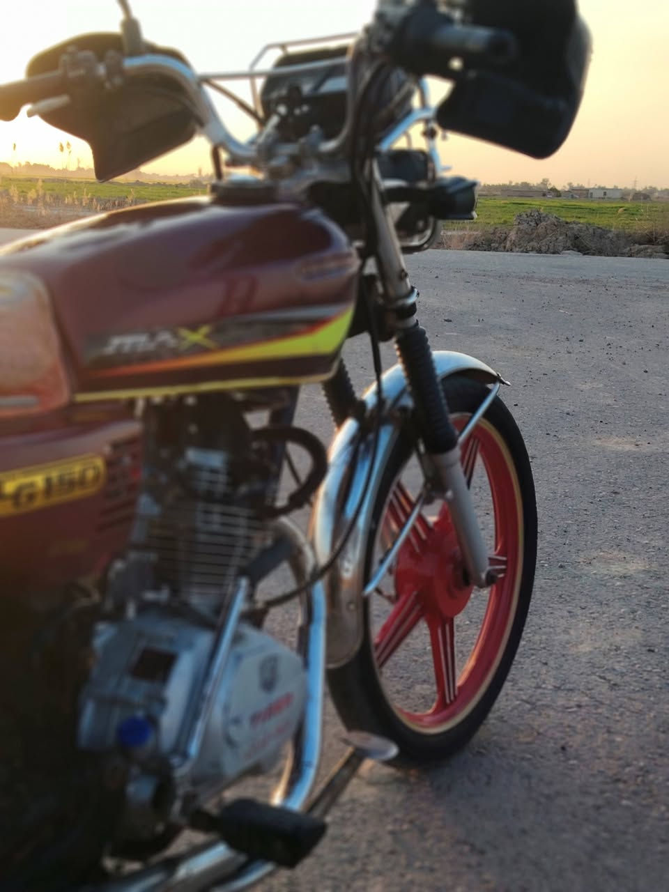 سلام عليكم دراجه يراني للبيع موديل ٢١ كهربائيات كلهة شغالة سلف نهدر كاملة بيهة  خيط بخار  مكاني بغداد السعر ٤٢٥ او بهية مجال  استفسار ***********
