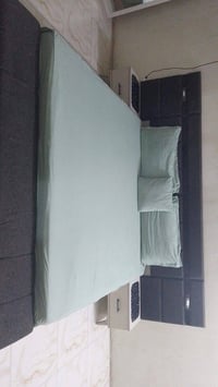 مستعمل • أسرّة • غرفة نوم