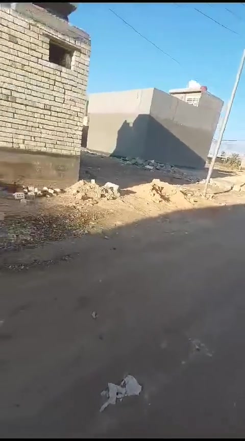السلام عليكم هيكل للبيع حي الامامين مقابيل حي العباس عامود ١٢ قرب سكله دلف كامل بيبان وشبابيك ومسحوب مي وكهرباء بي قرار محكمه بسمي سعره ٤٢ وبي مجال ***********
