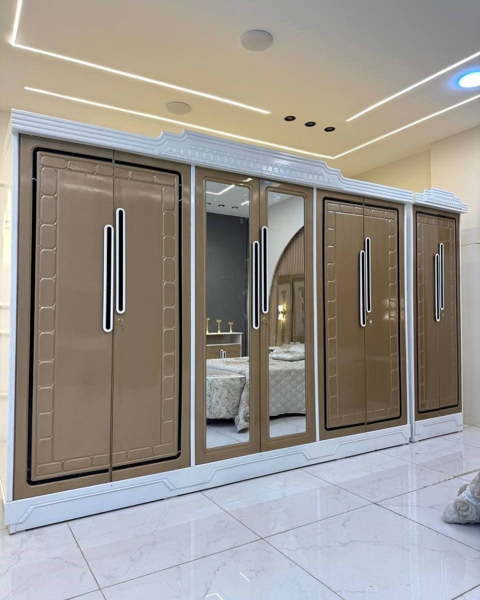 موديل الثريه 
السعر مليون و50 
غرفه نجاره قتصاديه 
متكونه من 9 قطع مميزه 
الكنتور ارتفاع 240 طول 320 
مع الزاويه مجموع الطول 4 امتار 
السمك الخارجي للغرفه 5 ملم انديف
والسمك الداخلي 3 ملم معاكس ابيض 

متوفر توصيل وشد لكافة محافضات العراق 🇮🇶


**إذا كنت صاحب هذا الإعلان وتريد حذفه لأي سبب، رجاءا أرسل رسالة إلى الدعم الفني**