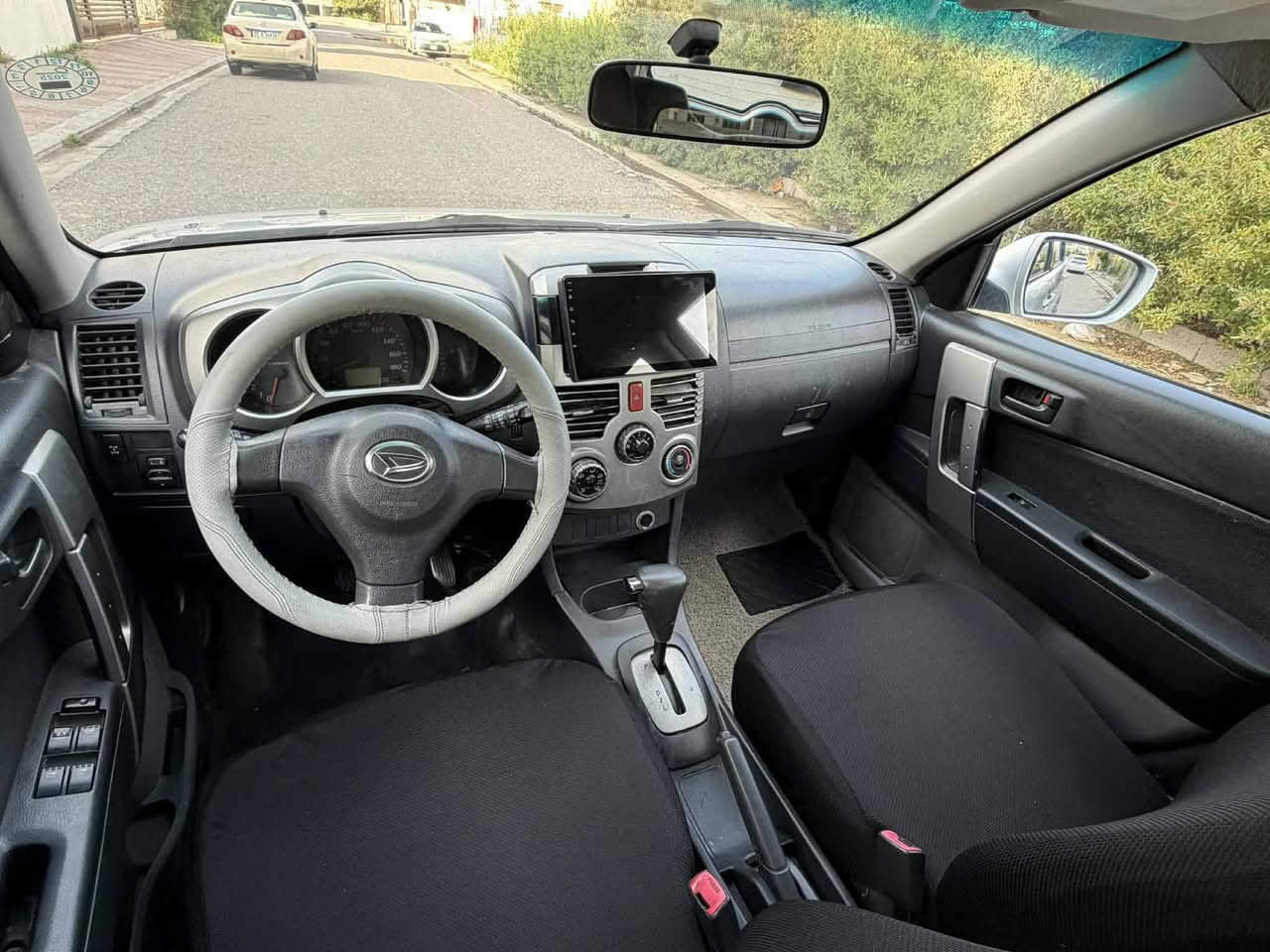 *********** دايهاتسو ياباني شكل بردوا موديل 2009 كير اوتوماتيك 4جام كهرباء شاشه ايباد كامره سياره بدون صبغ سياره جاهزه نضيفه سعري 67 ورقه مكان اربيل بنصلاوه ***********
