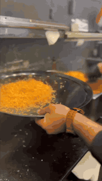 يوميه اصعدلك ترند بس ترد مالتنه ع شكل صواني
صينيه ام ال25 صداعيه
وصينيه ام ال20 عالميه

ام ال25
نص دجاجه مع تكه 2 مع اجنحه مع عرايس
مع تمن وخبز وخضار وسلطه

ام ال 20
نص دجاجه مع تكه مع اجنحه مع عرايس
مع تمن وخبز وخضار وسلطه

بنوك شارع البانزين خانه قرب لحوم البركه
توصيل واتساب ***********

شارع فلسطين مقابيل كازينو بطه
توصيل واتساب ***********

يوجد توصيل جميع المناطق المجاوره
