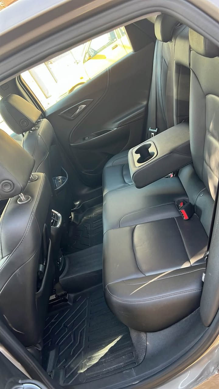 🌟 Chevrolet Malibu  Premier 2024 🌟
المواصفات البريمير معروفة : 

السياره رقم اربيل
مكان السيارة بغداد 
محرك 1.5 تيربو
// بانوراما 
// داخل جلد 
// كشنات كهرباء 
// كشن السائق خزن ميموري 
// ويل كب ١٩ 
// شاشه كبيره كار بلي 
// تحديد مسار بلستيرن + اوتو ستوب + مانع تصادم 
// حساسات خلفية
// كشنات تدفئه تبريد 
// ستيرن هيتر تدفئه 
// شاحن وايرلس
// لايت زنون بلادي بروجكتر led 
// عينه كيجات الكترونية 
// حادثه كسر دعامية بأمريكا 
// حادث بغداد تبديل باب خلف السائق بلادي 
// مكان السياره بغداد موديل 24 
// السياره بأسمي ماشية 41 الف ميل
// السعر 130 ورقه

***********
