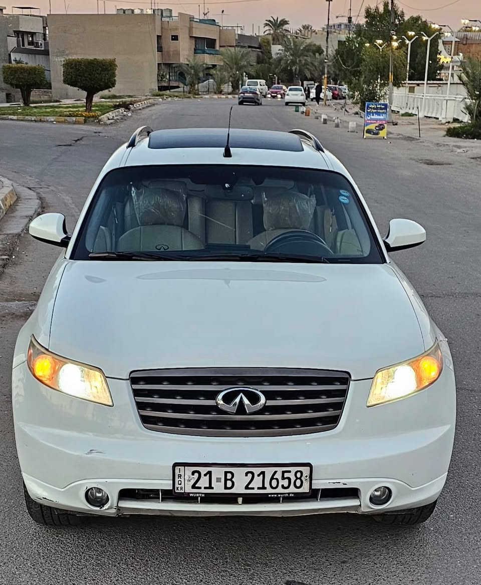 السلام عليكم ورحمة الله
انفنتي FX35  موديل 2008  للبيع 
- محرك 3.5  بحالة جيدة 6 سلندر 
- رقم سليمانية سنوية باسمي 
- كلشي بالسيارة شغال تبريد تدفئة كهربائيات باتري جديد صدرها جيد .
السعر / ٨٥
العنوان بغداد/ شارع حيفا /***********
