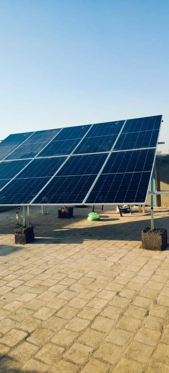 ☀️ تم تنصيب منظومة طاقة شمسية متكاملة – 20 أمبير (ليلي / نهاري)
استمتع بالكهرباء المستمرة مع منظومة عالية الكفاءة تضم أفضل المكونات:

✅ انفيرتر Growatt Hybrid بقدرة 12KW
✅ بطارية LVtopsun سعة 32KW
🔋 حتى 8000 دورة شحن وتفريغ
✅ 10 ألواح  LONGi Solar x10 عالية الكفاءة

⚡ تشغيل مستمر نهارًا وليلاً.
⚡ أداء قوي واعتمادية عالية.
⚡ مناسبة للمنازل والمشاريع والمحلات.

📞 تواصل معنا الآن عبر ارقامنا الموجودة في الصفحة لمعرفة السعر والحصول على أفضل عرض أو زيارة مقر الشركة / حلة /شارع ٦٠ /بداية شارع الحسينية
الجودة، الأداء، والضمان... كلّها في منظومة واحدة.


**إذا كنت صاحب هذا الإعلان وتريد حذفه لأي سبب، رجاءا أرسل رسالة إلى الدعم الفني**