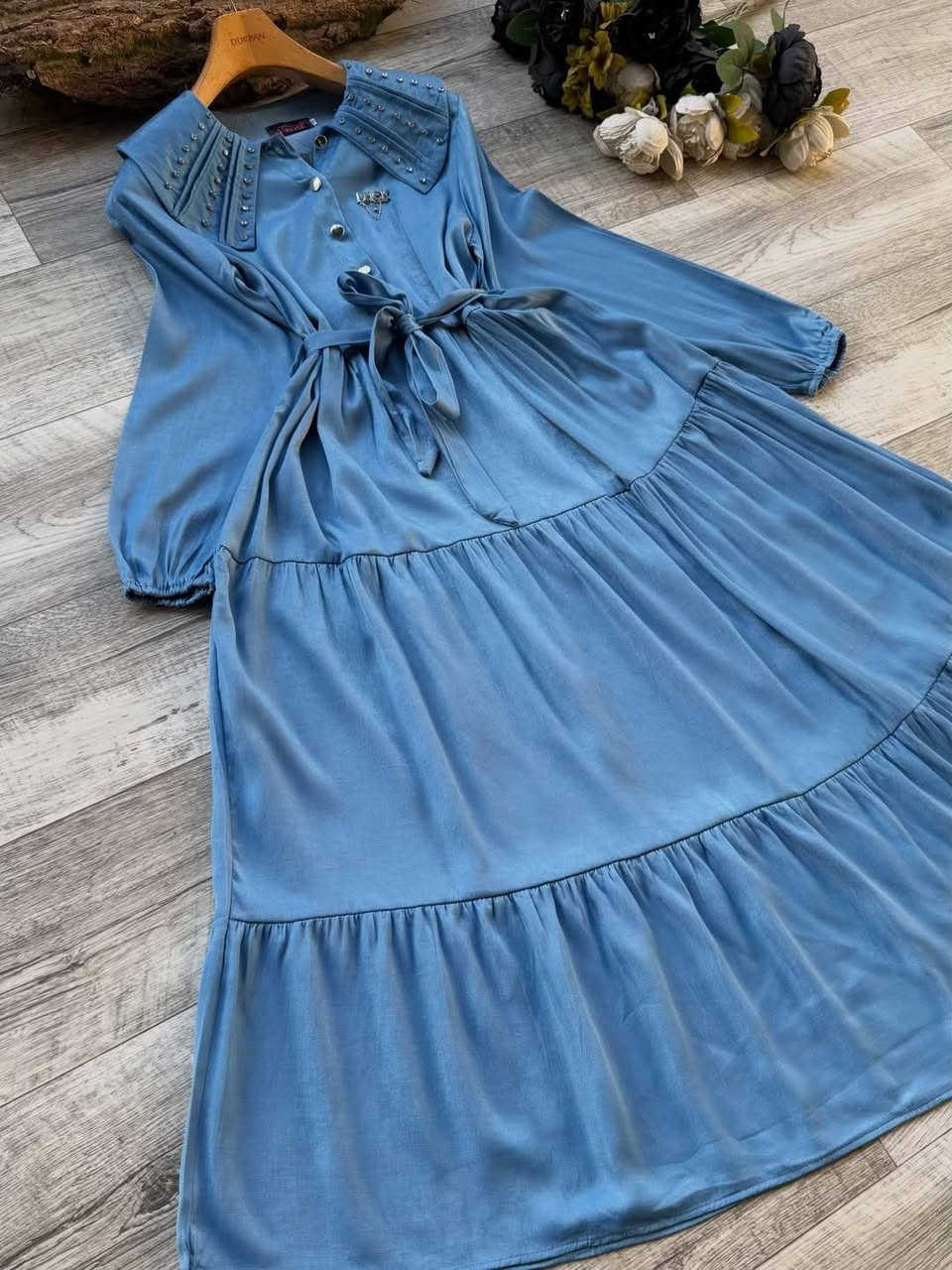 فستان نسائي طول كامل
السعر 18 الف فقطط
قميص نسائي طويل 14 الف فقط 
سوت نسائي طويل السعر 14 الف فقط
القياس 38/40/42/44/46 /48


**إذا كنت صاحب هذا الإعلان وتريد حذفه لأي سبب، رجاءا أرسل رسالة إلى الدعم الفني**