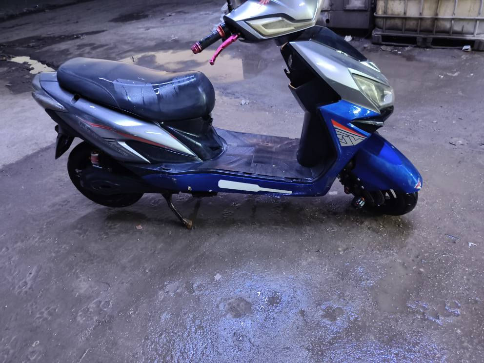 السلام عليكم ماكس كهربائي للبيع أين نقص ماكو بطاريات 🔋جديدة تاير خلفي جديد دراجه خير من الله
السعر 500 ببها مجال
الهاتف ***********
مكان سبع اقصور بغداد, العراق
