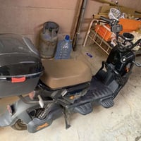 دراجة كهربائية • مستخدمة شهر • تحتاج بطاريات