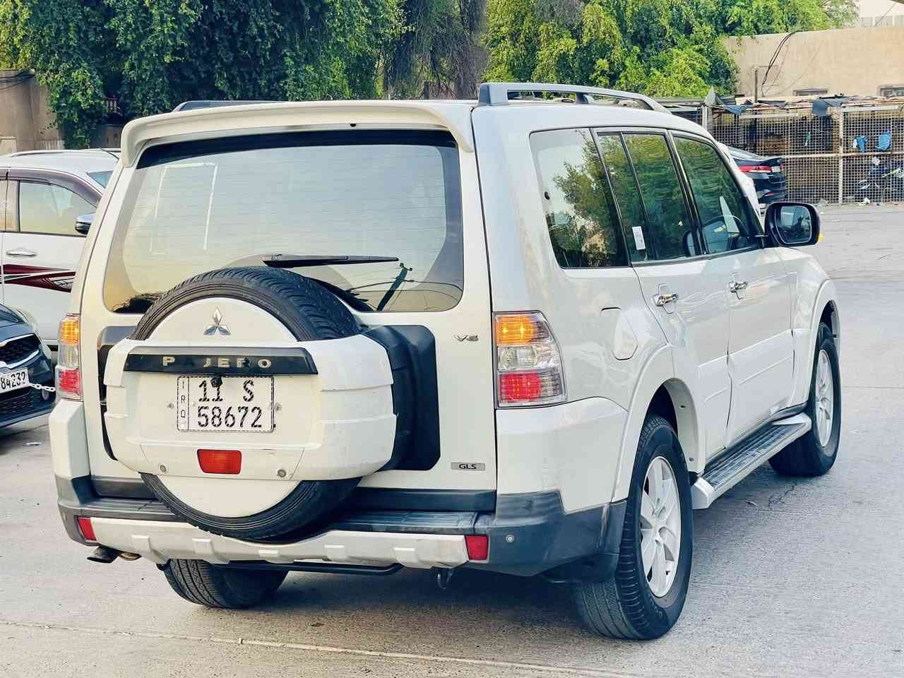 سلام عليكم 
نظافه 100/100

2008 خليجي فول مواصفات حبتور 
محرك 300
لو صدفي 
صبغ جاملغ امامي فقط بدون دواخل اثر شخط 
7 راكب سلات 
دمام زنون زراك لايت 
صاج كشنات كهرباء 
شاشة كامرة حساس خلفي 
مري شفط اشاير بلمري
رقم وهزه جديد 
مكان سياره بغداد شقق الصالحيه 
هاتف ‭0772 256 9823‬
                                         سعر 125$
