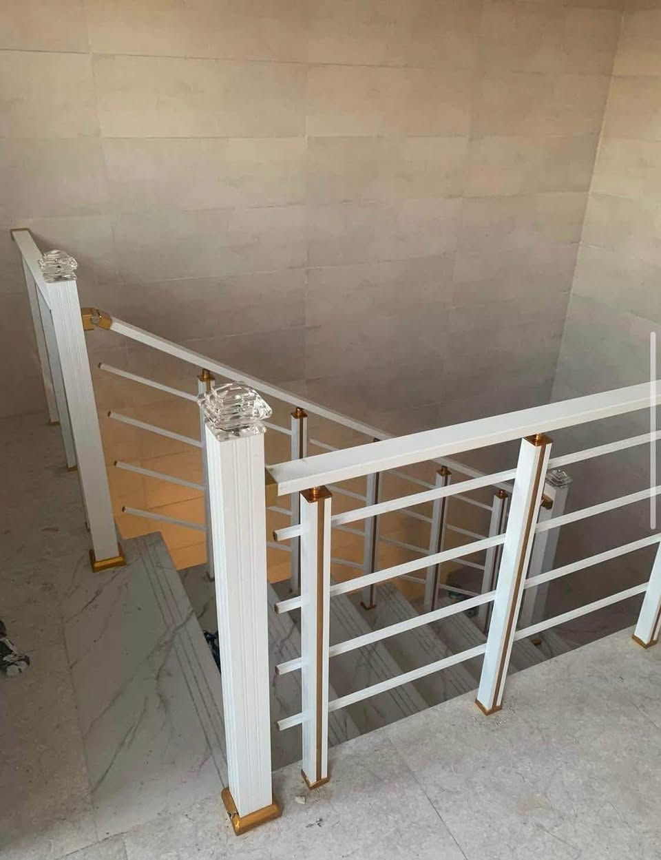 محجەڕەی ئلمینۆم مڕەباح  *********** أربيل, العراق
