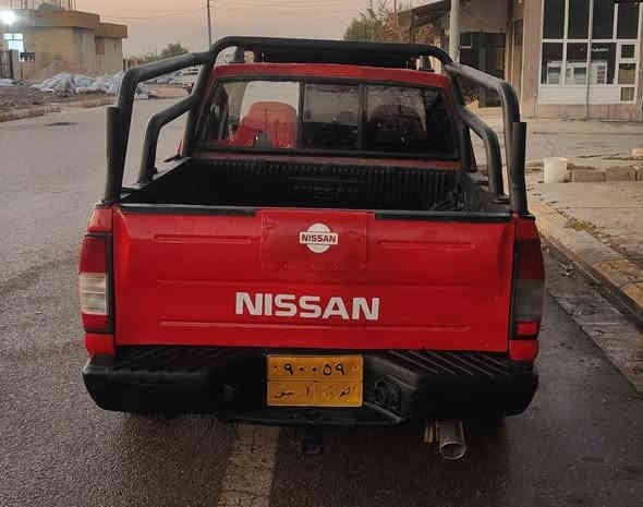 جوری سه یاره/نیسان 2000     ***********
ره قه م /هه ولیر                      ***********
گیر/ئوتو ماتیک 
ئیشه کات به/ غاز و به نزین      نرخ 65 ورقه و مه جال
پستون /6به شه رتی ئه وه ی به قه د سه نیه ک صه رفه کات به غاز
بویاخ / کامل 
لیدراو / نیه تی 
به شه رتی ئه وه ی به قه د سه نیه ک صه رفه کات به غاز حلبجة
