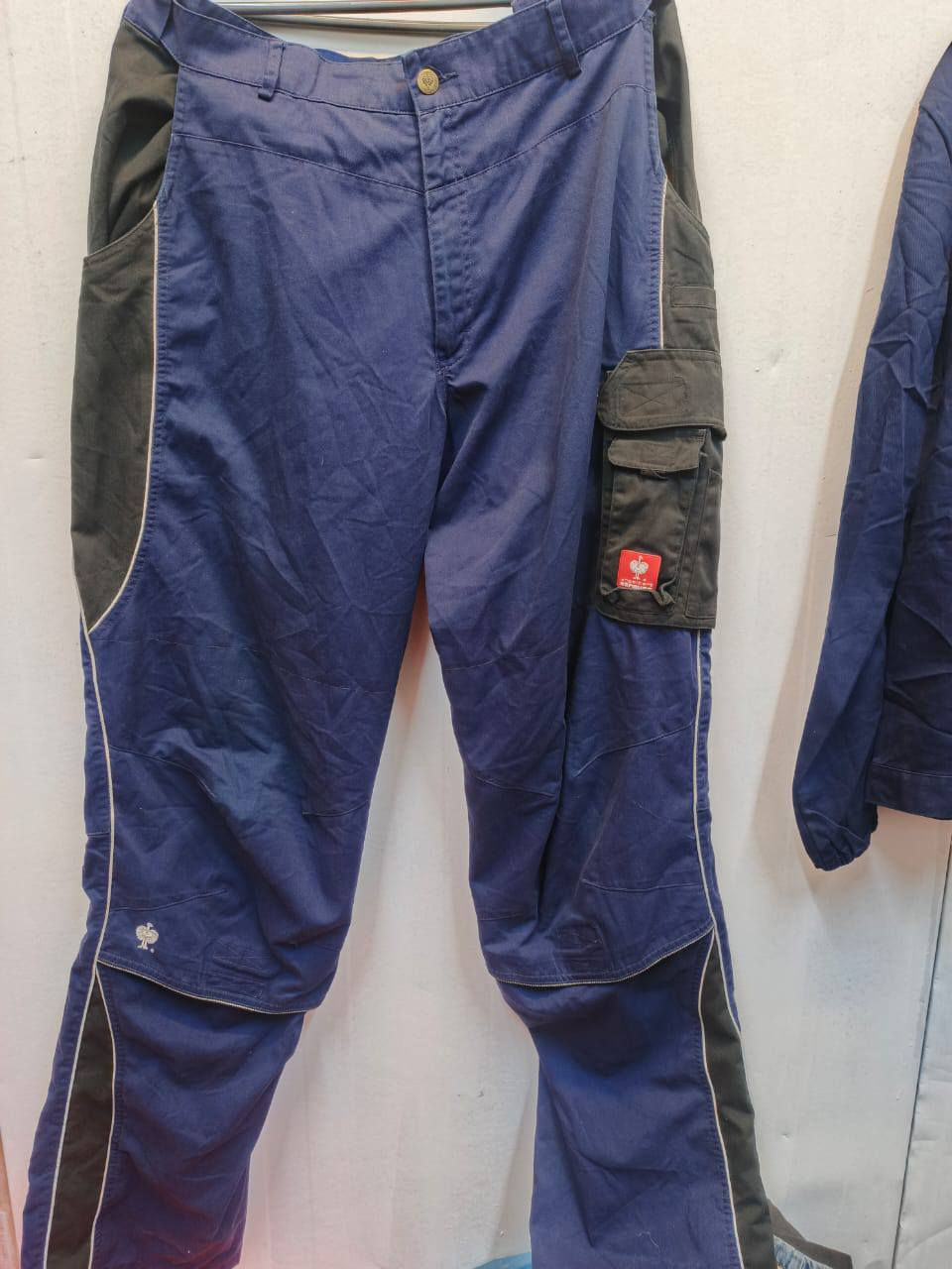 سلام عليكم متوفر بنطرون عمل اوربيه متوفر جميع قياسات متوفر توصيل جميع محافظات ***********
