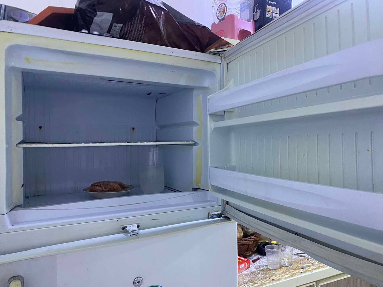 مستعجل علبيع جدآ جدآ
سعرها ٨٠ جبيره وشرط جمد بس بيها صوت مسويه ازعاج عندي


**إذا كنت صاحب هذا الإعلان وتريد حذفه لأي سبب، رجاءا أرسل رسالة إلى الدعم الفني**