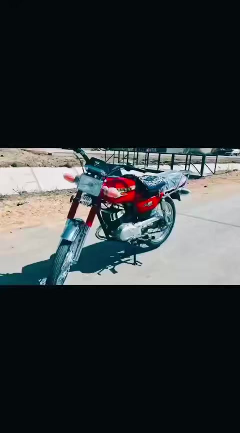 دراجه سازوكي موديل2025 دراجه جديده وكل نقص مابيها الشراي يتصل ع رقم ***********
