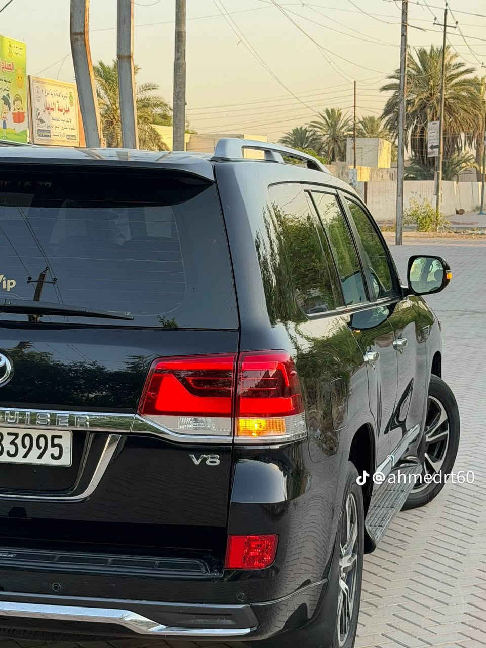 يالله سلام عليكم للبيع لاندكروز ٢٠١٦
شركه ساز ٨سلندر ٤٦٠٠ فول مواصفات ٨ايرباك كشنات ٢ كهرباء كشنات جلد رقم اربيل بسمي سنويه جديده ٢٠٣١ 
ماشيه ٩٧ شرط حقيقي اني فاحصه ب جهاز وموجود الفحص والسونار بل منشور سياره كفاله عامه فقط بارد بسيط وره التاير المامي جهه السايق بجاملغ 
السعر ٤٣٥ وبيه مجال مكان السيارة واسط قضاء الصويره 
ترهم مراوس حسب القناعه
الاستفسار ***********
