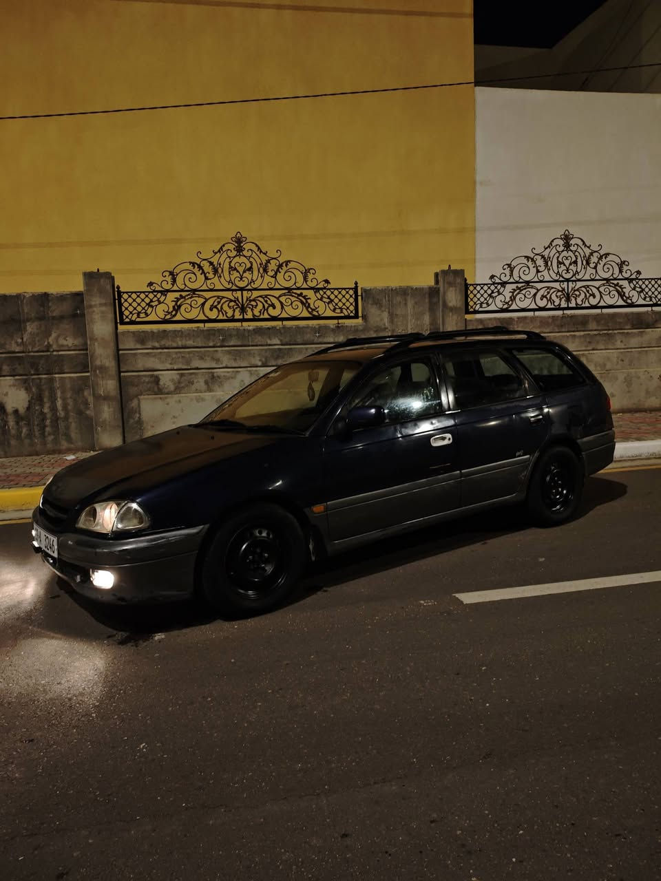 السلام عليكم
تويوتا كالدينا 1998 مكينه كامري2000 
 رقم كربلاء مشروع وطني  السياره جاهزه 
مكان السياره كربلاء المقدسة 
السعر 50 وبيهه مجال ***********
