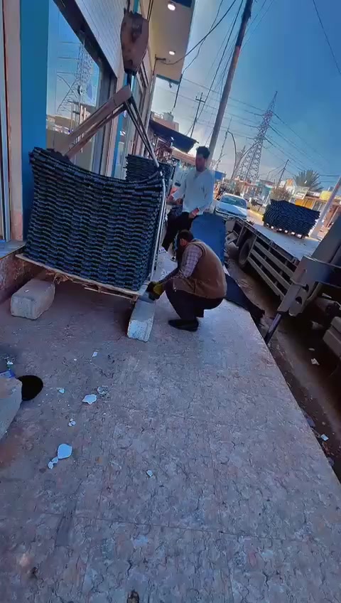 ولله الحمد تم البدء بتجهيز صالة BRABUSGYM في محافظة كركوك قضاء الدبس وان شالله سيتم نصب الاجهزة خلال الأيام الأخرى حصرا من مخزن الريان في محافظة كركوك 
***********كابتن سامان
*********** كابتن علي
