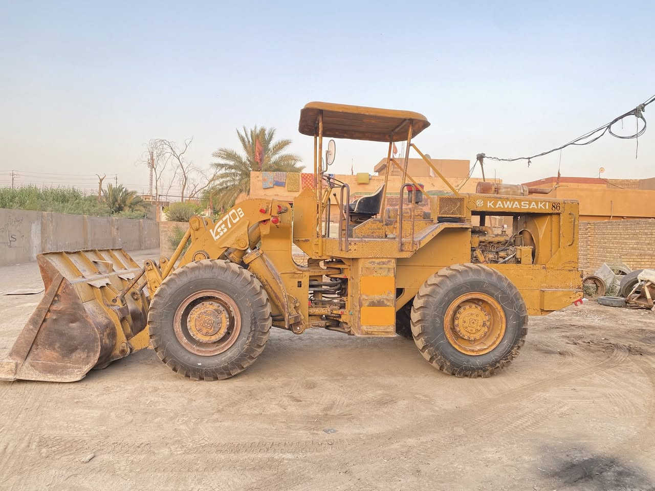 للبيع 70B موديل 85 رقم بصره الماني تحويل مباشر  صبغ بلادي شركه
محرك جديد كير وتركم واكسنات بلاديه شركه 

تخم تاير جديد بريك أربعه وياله كهربائيات كله شغاله صينيه مجفته جديد 

العنوان بغداد العماري 

***********
