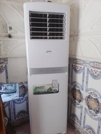 سبلت للبيع 3طن دبل فان سعر خاص 07840685121