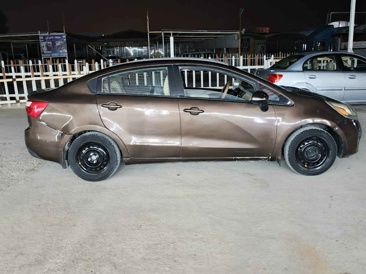 ريو موديل ٢٠١٢ صبغ عام 
بيه تجوه خفيفه بدون دواخل رقم اربيل الماني أتريد وكال أتريد تحويل السياره كلش حلو اترايه حلو مال انسان على كده كامله من كلشي وجاهزه السياره بالنجف الاتصال *********** السعر من الاخير ٦٣اخوان اقرا السعر من الاخير بدون معامله رجاءا ما عجبك السعر اعبره
