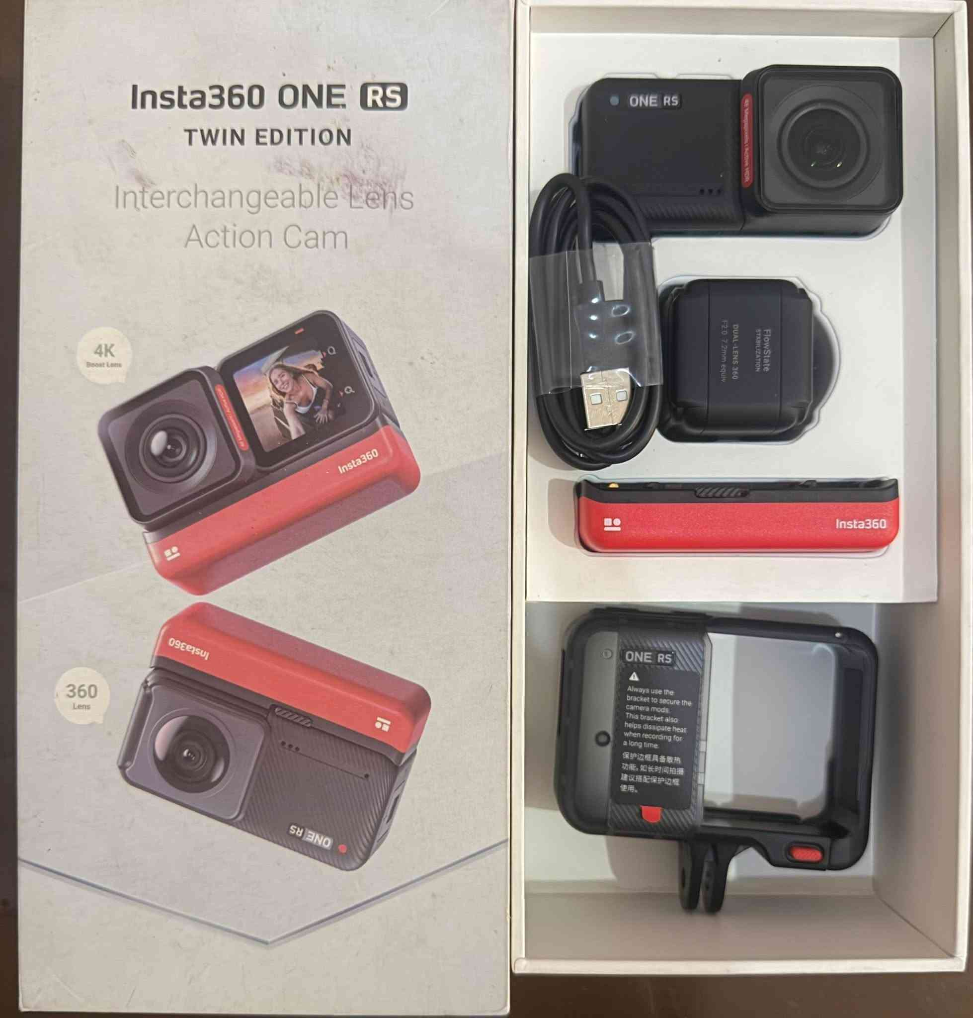 Insta360 one rs dual edition
الكاميرا معاها عدستين عدسه اكشن وعدسه ٣٦٠ درجه لتصوير ٣٦٠ درجه 
الكاميرا جديده حرفيا استخدام مرتين فقط 
معاها جراب 
معاها شنطه الادوات فيها كل حاجه تقدر تثبتها علي خوذه او علي اليد او في العربيه علي اي شئ حرفيا 
معاها زراع سيلفي طويل 
كل حاجه في كرتونتها متحافظ عليها 
الكاميرا تقدر توصلها بالموبايل او اللاب توب وتنقل الداتا من عليها 
ليها ابلكيشن للموبايل واللاب توب تعمل مونتاج بسهوله جدا 
السعر مش هنختلف عليه 
التواصل ماسنجر او واتس اب 
01008939102


**إذا كنت صاحب هذا الإعلان وتريد حذفه لأي سبب، رجاءا أرسل رسالة إلى الدعم الفني**