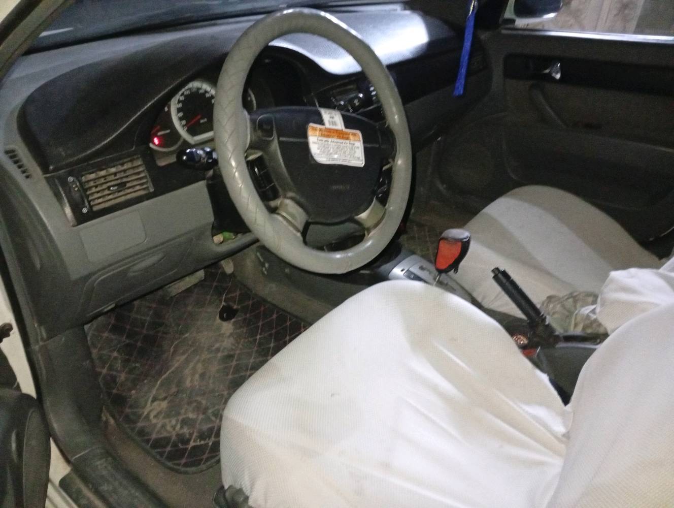 سياره وابتره 2011بيه بنيد مبدل وجاملغ يم سايق اصليات شاشه كامره 
تخم تايرات محرك كير اوتو سياره75 وبيها مجال ومراوس وابتيما ريو سيراتو النتره اي سياره حسب قناعه حته لو انطي فرق 