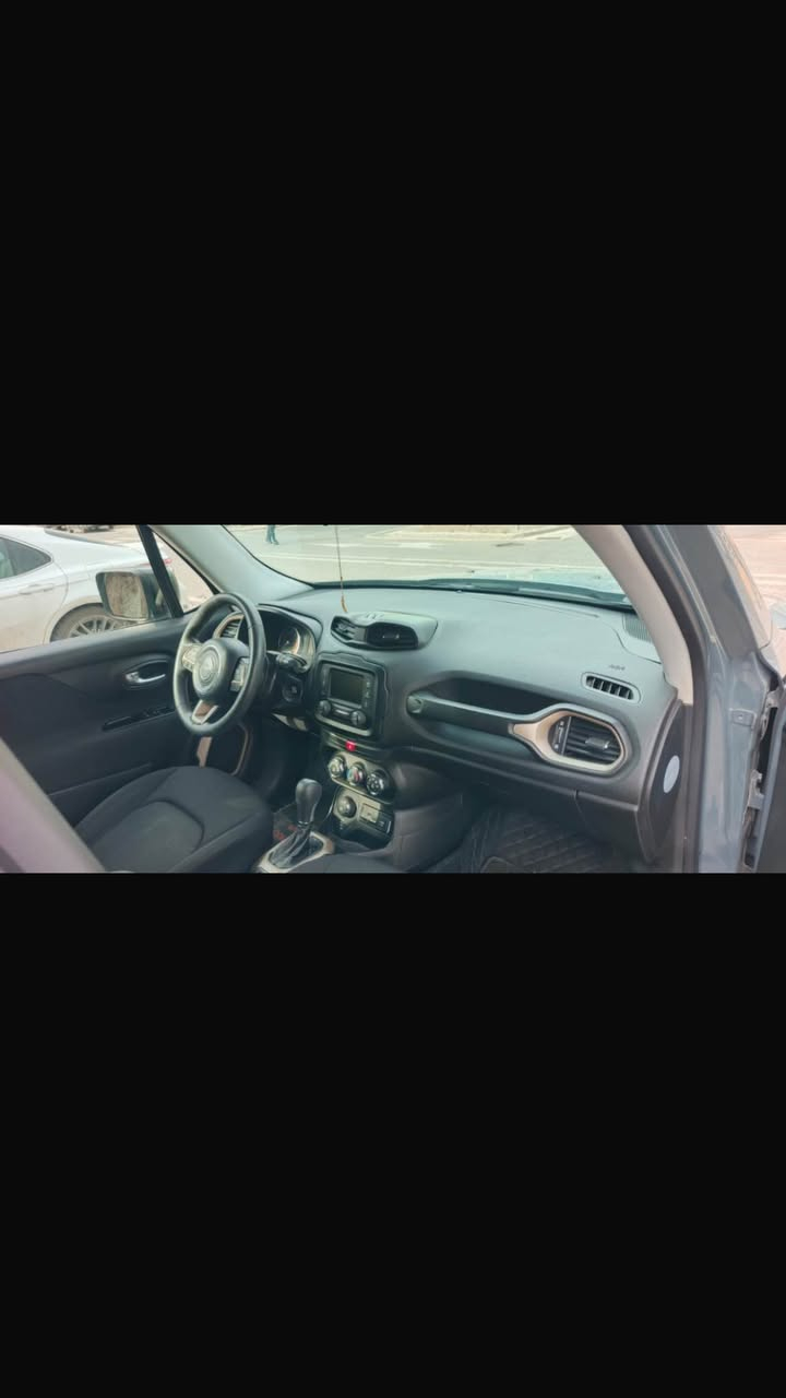 جيب كومباس موديل ٢٠١٧  6 قطع صبغ بدون داخل بجم خلف كبس كير محرك بشرط  سعر ٩٨ مجال اتصل وتدلل *********** أربيل, العراق
